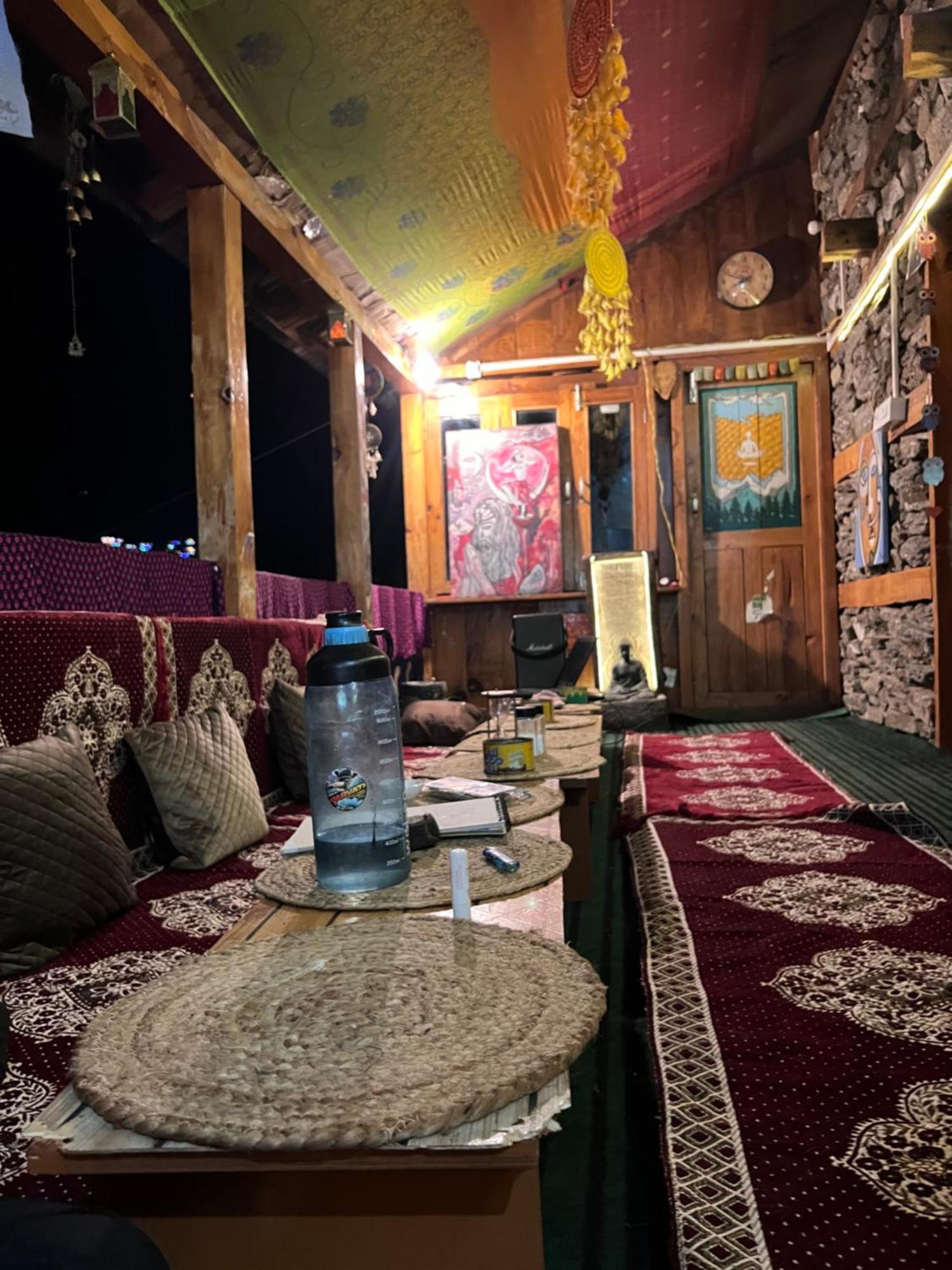 Old Brahma Homestay Kalgha المظهر الخارجي الصورة
